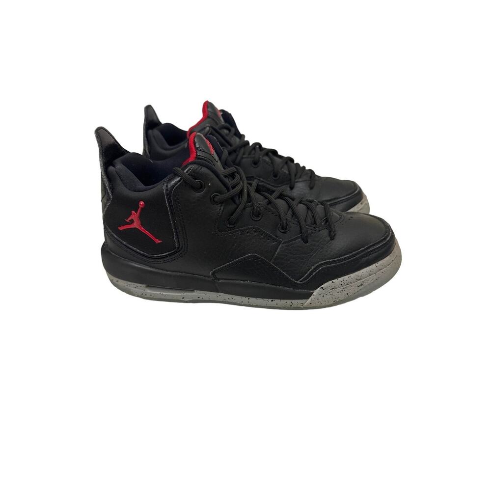 Nike Air Jordan Shoes Courtside 23 Black Red Sneakers Size Youth 3.5